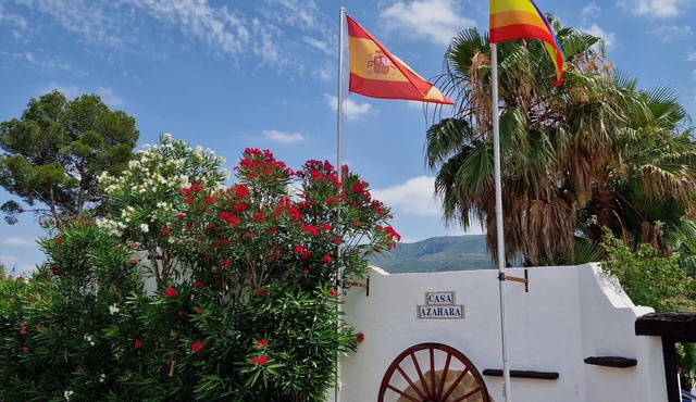 Casa Azahara, with Mountain Views and pool, located near the town of Macastre