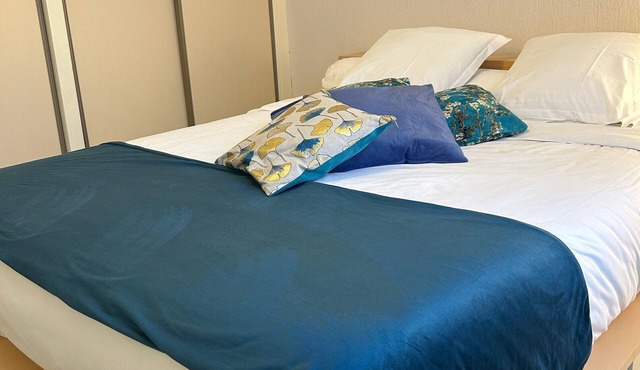 Casa Azul Apartment – Nevers Near Train Station