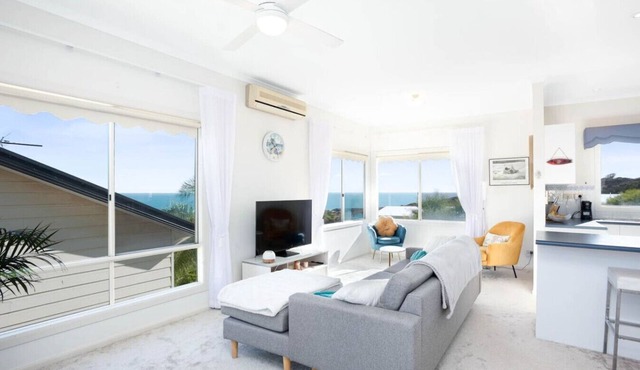 Casa Azul: Beachfront Bliss for Group Adventures