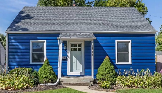 Casa Azul Cape Cod Retreat