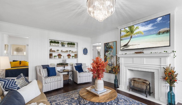 Casa Azul-Chic Vacation Home close to Downtown/Airport