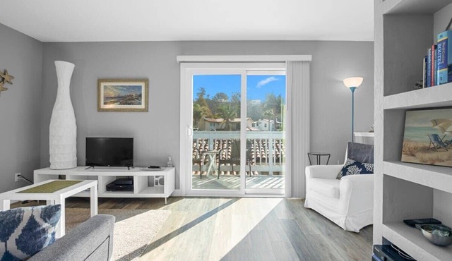 Casa Azul- just blocks from Rio del Mar beach!