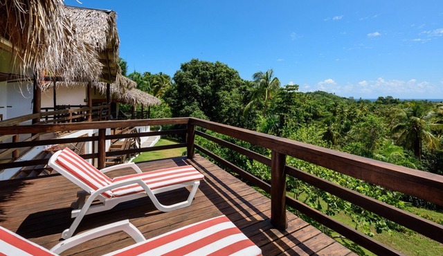 Casa Bamboulita - 5 bedroom villa with sea views in the middle of nature