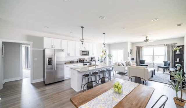 Casa Bela Modern Condo in Upscale Location