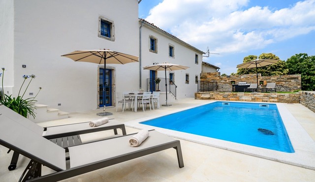 Casa Belinda in Klarići - Haus für 4 Personen
