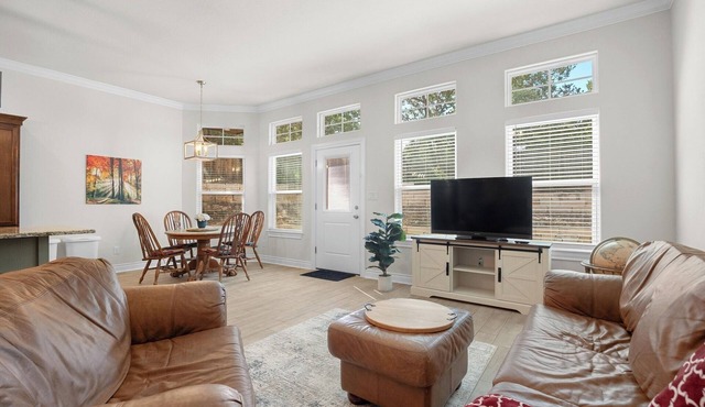 Casa Bella "A"- LOVELY, New Duplex - North Shore Lake Travis
