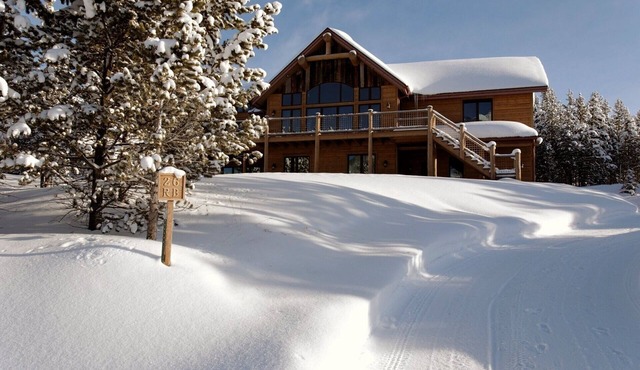 Casa Big Sky - Two Bed Apt in Large Private Home on Groomed Ski Trail