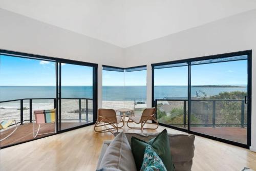 Casa Blanca - 2-4 Heggerton St McCracken - No Linen Included