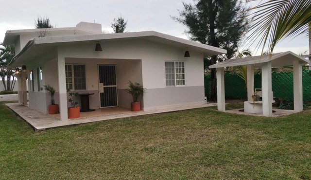 Casa Blanca En La Playa