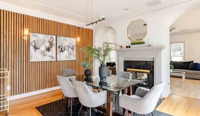 Casa Blanca · Luxury Insta Retreat w/HotTub, 2 Theaters, Grill