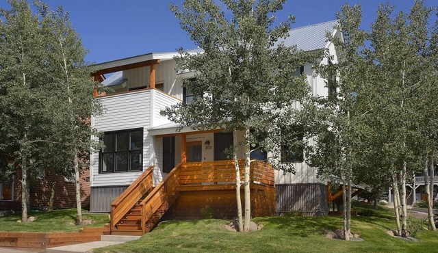 Casa Blanca/Mtn. Modern Farmhouse Only Minutes to the Resort! Great Views!