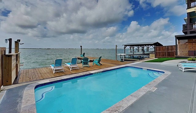 Casa Blanca | Waterfront, Pool + Pier