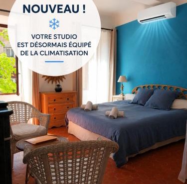 Casa blue by les toits de cocagne in Cotignac