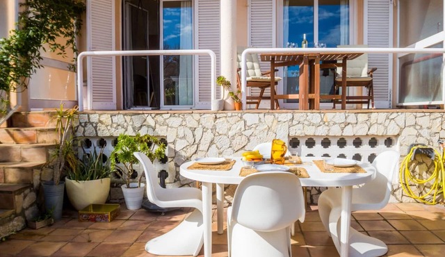 Casa Brisa in S'agaro with sea views and private garden