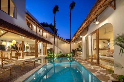 Casa Bunga Raya - Luxury 3BR Mediterranean Umalas Villa Bfast & Butler