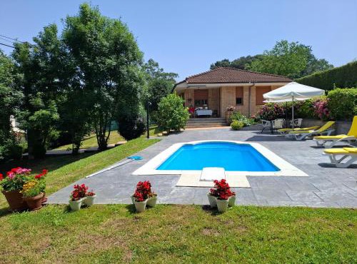 Casa Cabarceno Piscina y Barbacoa