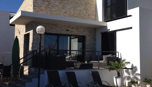 Casa Calida: quiet location with 5 bedrooms and 3 bathrooms, max 12 people