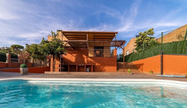 CASA CAMÍ DEL CASTELL, CLOSE TO NATURE, WITH PRIVATE POOL AND PLAY AREA