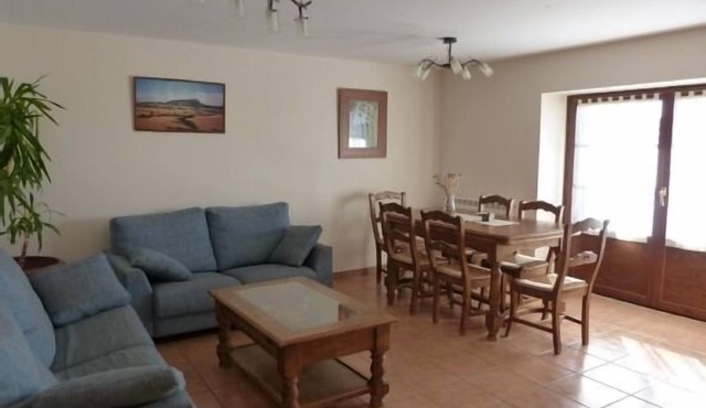 Casa Casbas - Apartment 2 (6 pax)