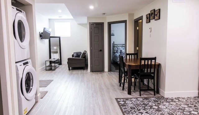Casa Caswell *Modern Basement Suite (Mins To DT)