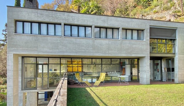 Casa Cavalli is a spacious 4-star, non-smoking holiday home in Verscio, Switzerl
