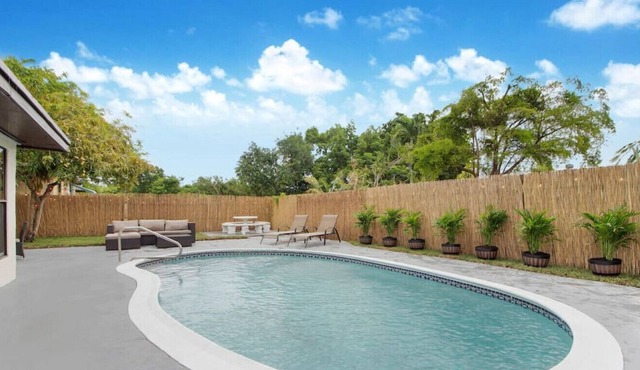 Casa Christina I 5 min to Beach I Tropical Pool