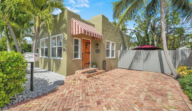 Casa Cielo Walk to Intracoastal & Antique Shops