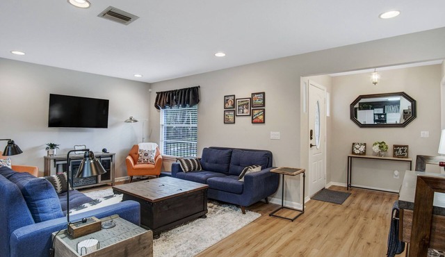Casa Citrus -Near Downtown Clermont, NTC, Chain of Lakes, and area attractions