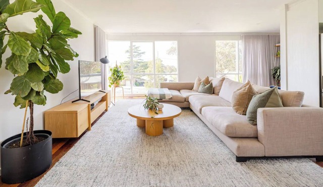 Casa Clifton Pet friendly and a 5 min walk to foreshore, mins drive to Bellarine