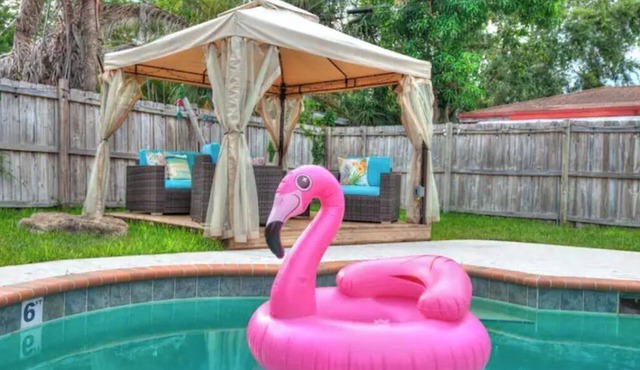 Casa Colorida: Private Heated Pool& 10 min to Fort Lauderdale Beach and Las Olas