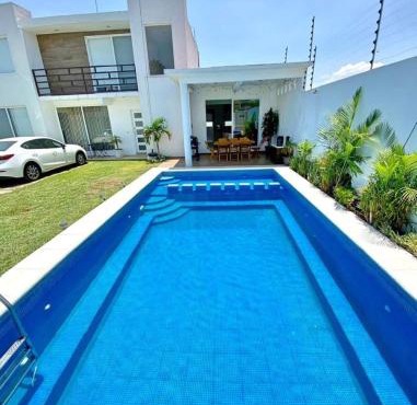 Casa con alberca climatizada en Cuautla Morelos