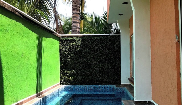 Casa con Alberca Privada, a 5 Minutos del Jardín de Eventos El Cid
