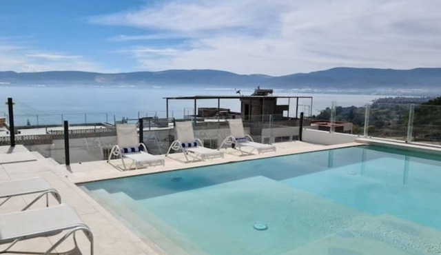 Casa con Espectacular Vista al Lago