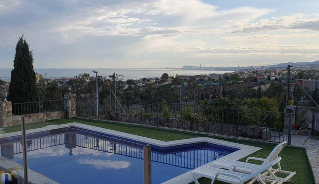Casa con gran jardín y unas preciosas vistas