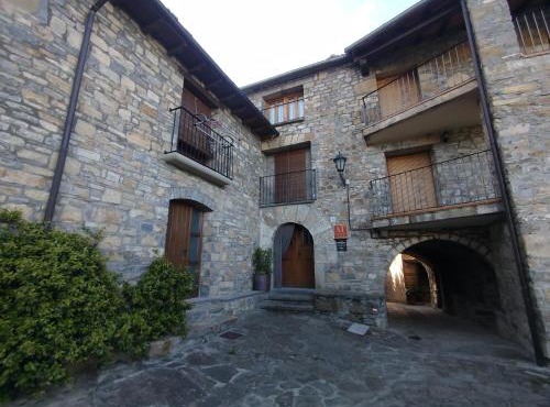 Casa Cosculluela