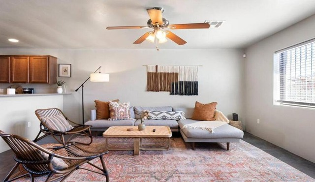 Casa Cozy 4 BR House with Backyard Oasis & Pool
