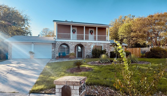 CASA De COLORES - Fiesta Texas - SATX Airport- 1 ROOM /SHARED HOME