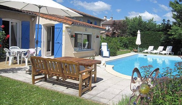 Casa de Goyo Villa with swimming pool in Saint-juéry near Albi in Tarn
