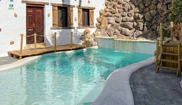 Casa de La Cascada Iznájar by Ruralidays