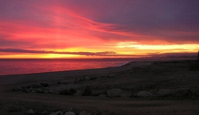 Casa de Las Palmas . . . like your own beachfront estate on the Sea of Cortez!