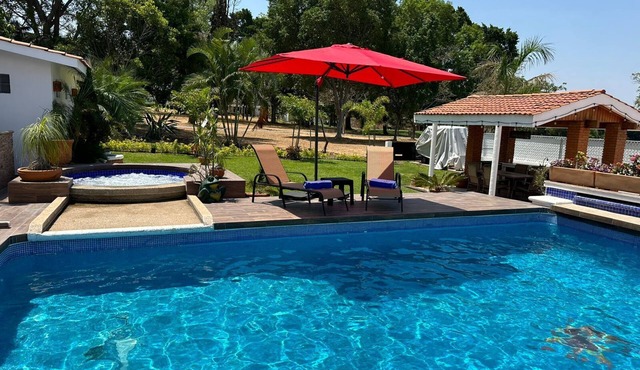 Casa de lujo con aire acondicionado y spa