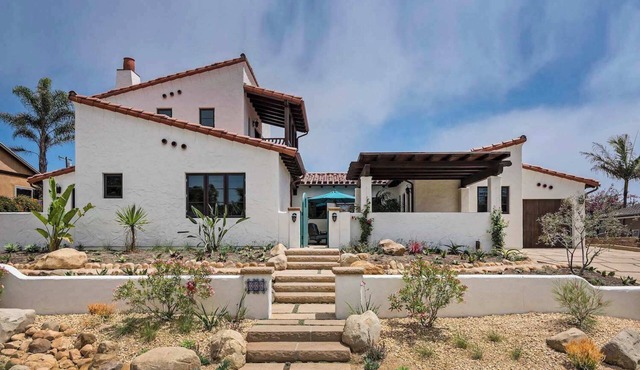 Casa de Lujo | Spanish Seaside Retreat