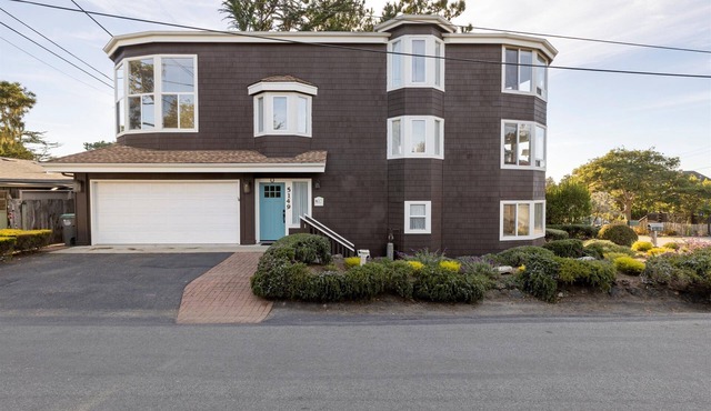 Casa De Marina-Spring Special