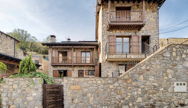 Casa de Montaña con Jardín y Vistas