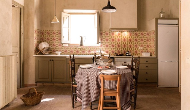Casa de Pueblo Reformada y con Encanto a 10min de Figueres y 30min de Cadaques