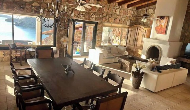 Casa De Roca Luxury Villa on the Bay of Concepcion