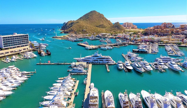 Casa Deakins is Amazing & Best Location on The Marina