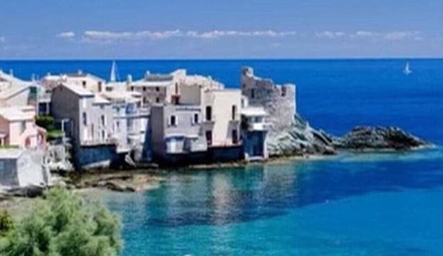 Casa dei zitelli, nice authentic studio with garden and terrace