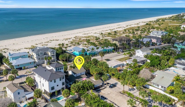 🌴Casa Del Mar | Huge Home + Casita | Private Pool Steps to North Beach Sleeps 12 ➠ 971