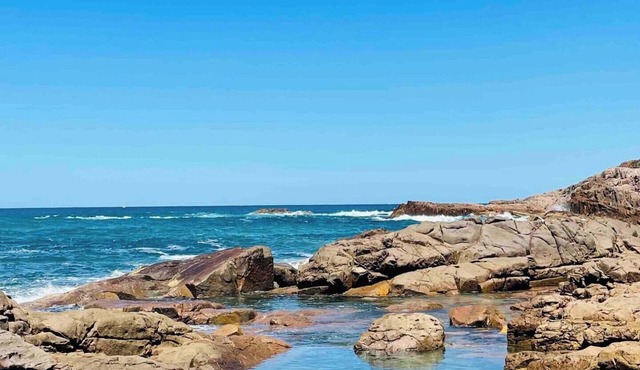 Casa Del Maya-HOUSE by the Sea, A/C, Deck Waterviews, Modern & Bright